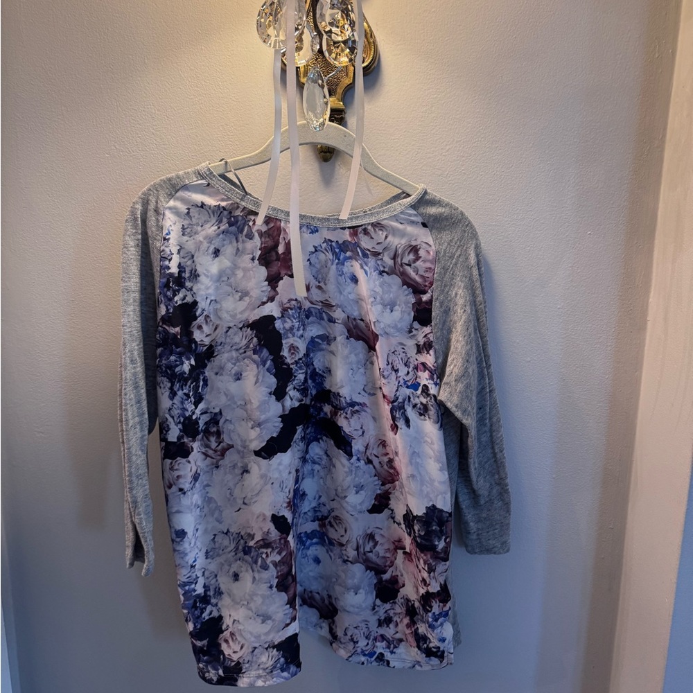 Zara Floral Print Women's Top - Gray